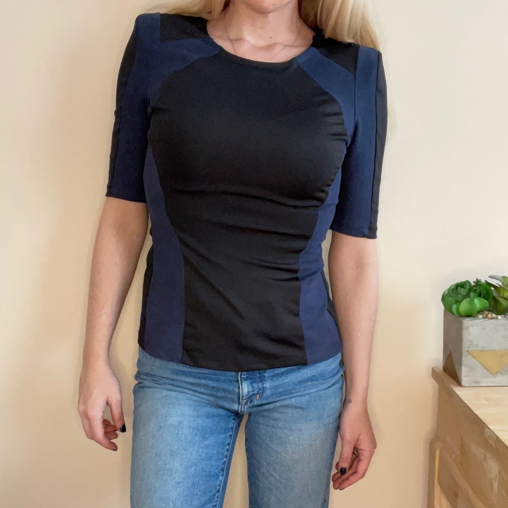 Stretch H&M Colorblock Top - Picture 3 of 8